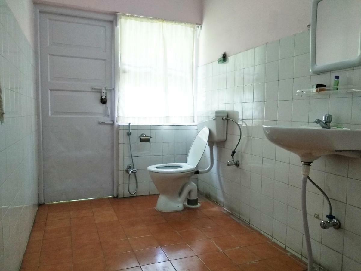 Gibbon Backpackers Hostel Guwahati Zewnętrze zdjęcie