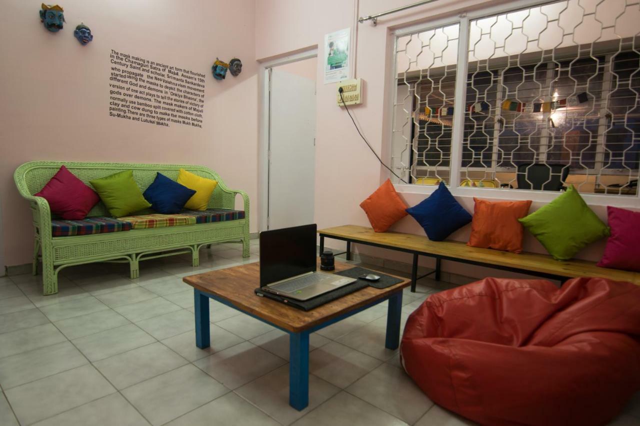 Gibbon Backpackers Hostel Guwahati Zewnętrze zdjęcie