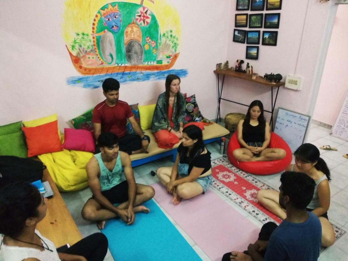 Gibbon Backpackers Hostel Guwahati Zewnętrze zdjęcie