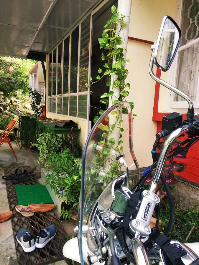 Gibbon Backpackers Hostel Guwahati Zewnętrze zdjęcie