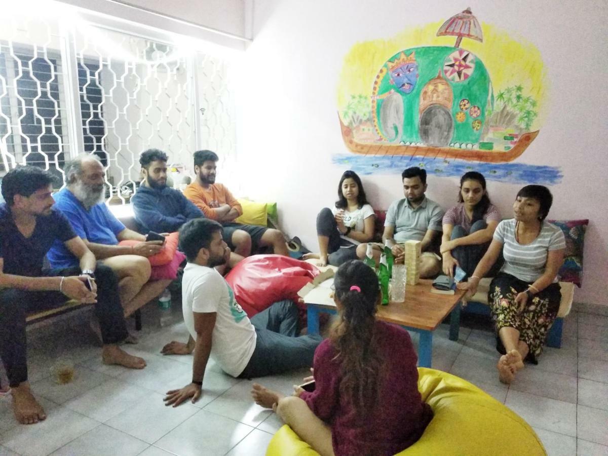 Gibbon Backpackers Hostel Guwahati Zewnętrze zdjęcie
